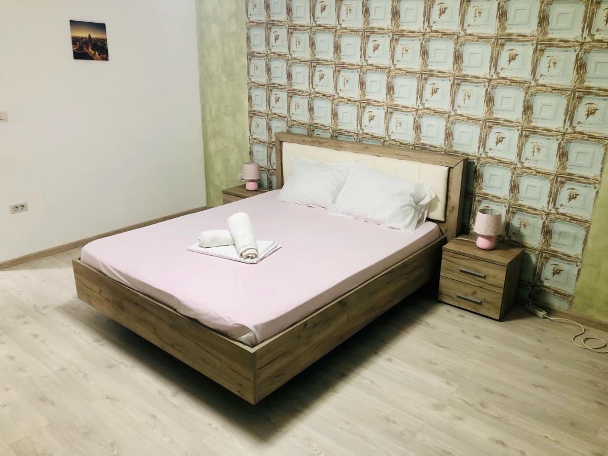 Central Park - Big Apartment - 3 Rooms - Free Parking T5 Timisoara Exterior photo