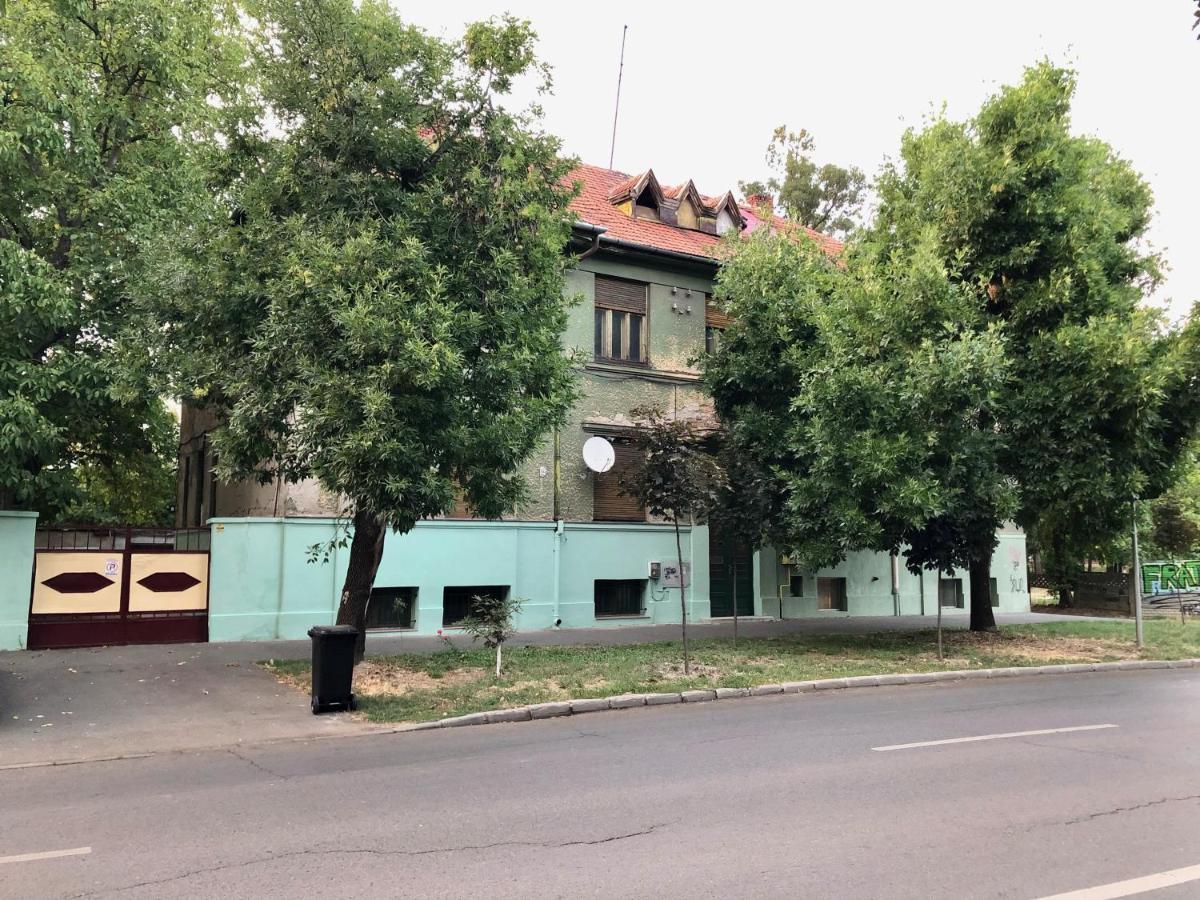 Central Park - Big Apartment - 3 Rooms - Free Parking T5 Timisoara Exterior photo